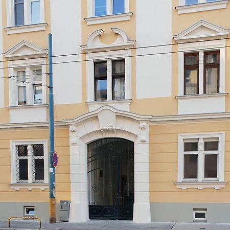 Romantic Central Flat Bratislava Dış mekan fotoğraf