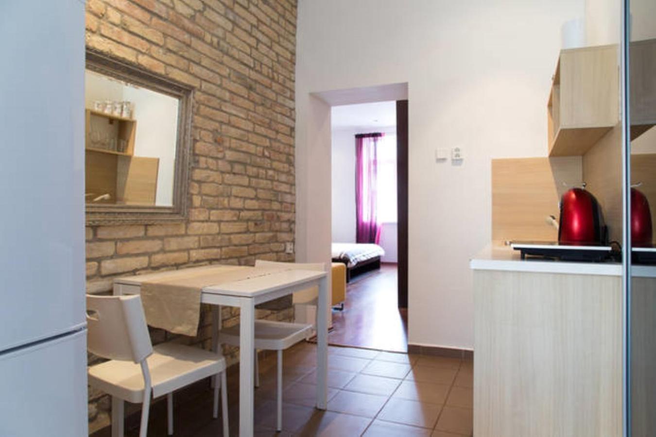 Romantic Central Flat Bratislava Dış mekan fotoğraf